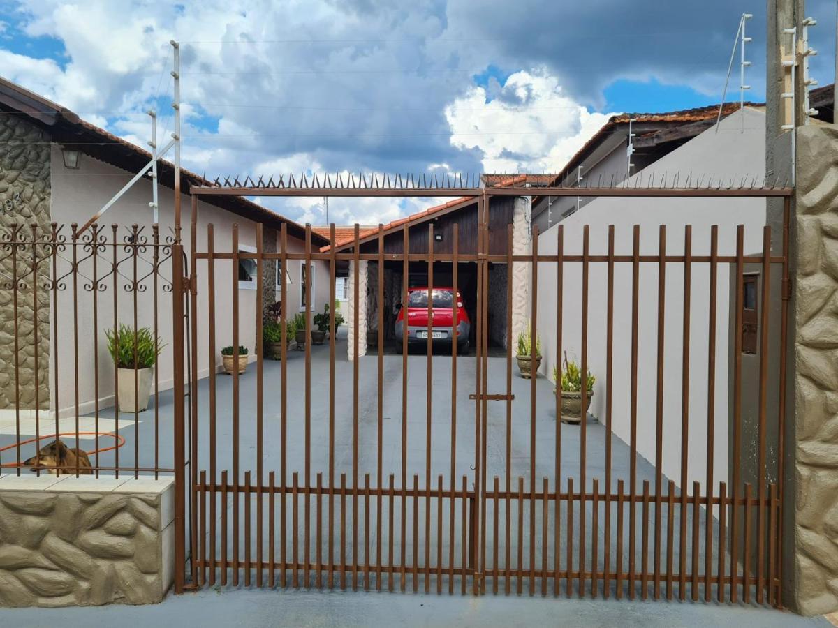 Casa Com Quarto E Suite São Miguel Arcanjo Exteriör bild