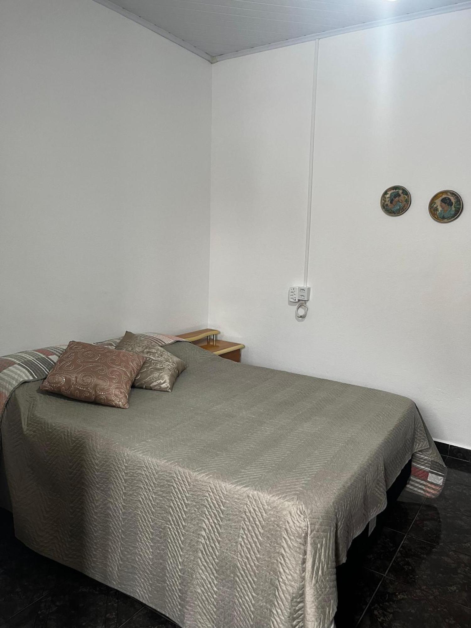 Casa Com Quarto E Suite São Miguel Arcanjo Exteriör bild
